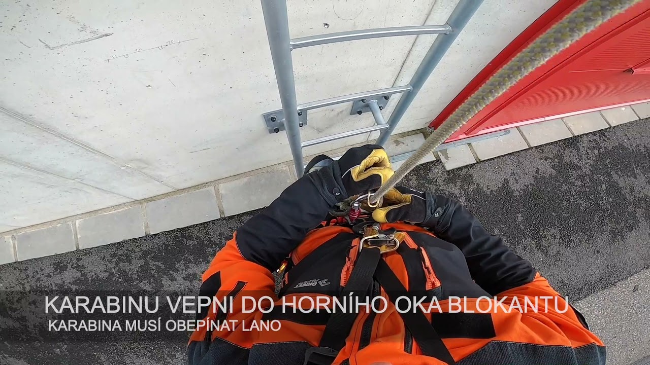 4 7 13  Sebejištění při výstupu