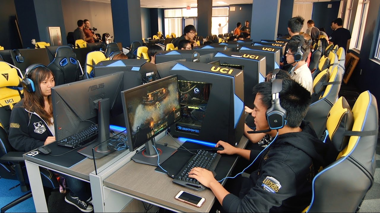 UCI eSports (2 min) - UC Irvine