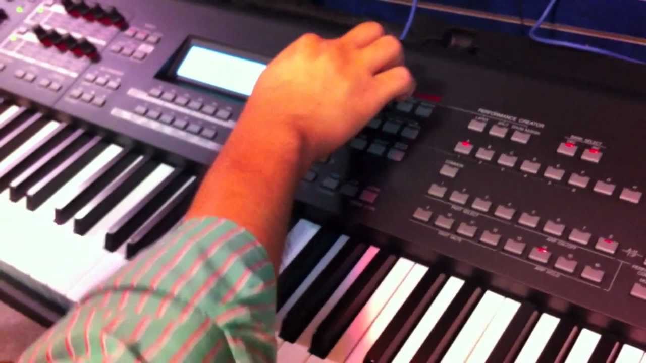 YellowChops - Yamaha MoX8 Review @ Guitar Center