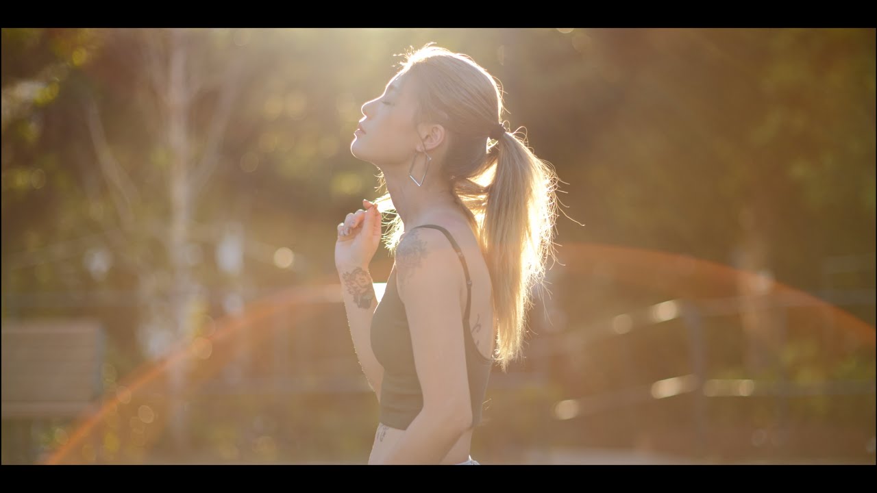 Leica SL2 w 75mm APO-Summicron f2 VS 75mm Summilux-M f1.4 Test | The best Leica dream lens ever? 4K