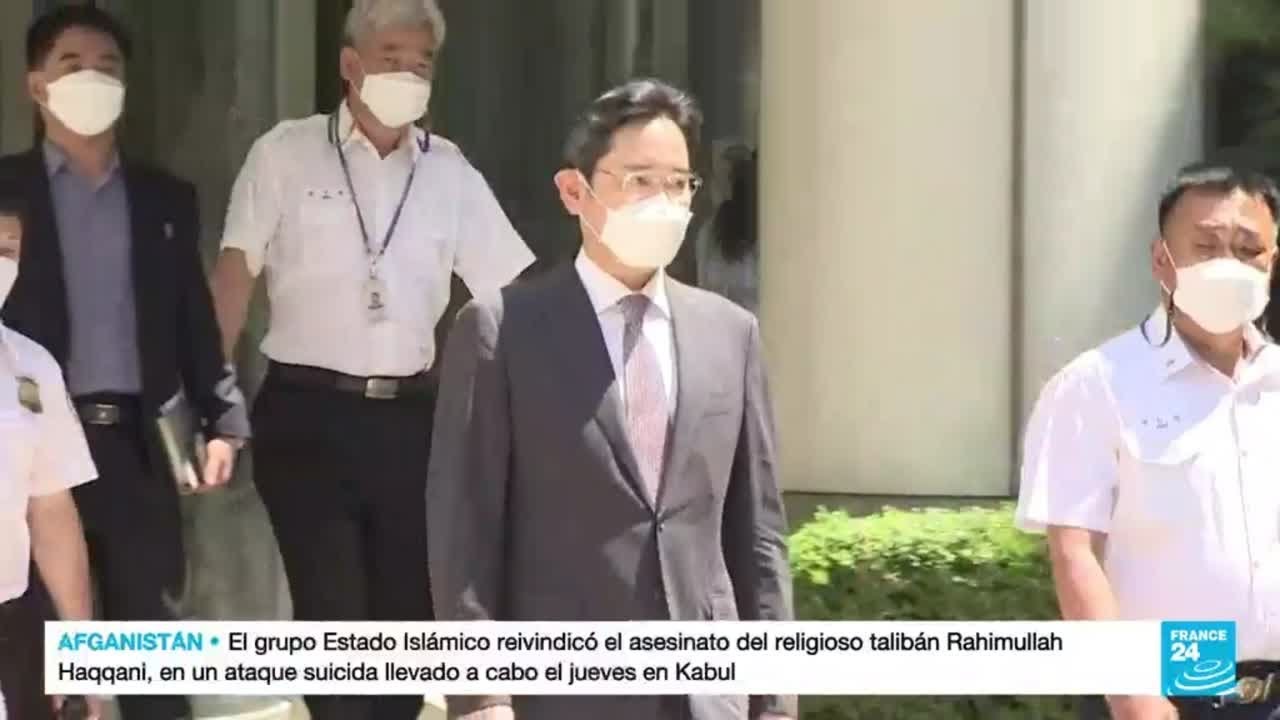 Jefe de Samsung recibe perdón presidencial por motivos económicos