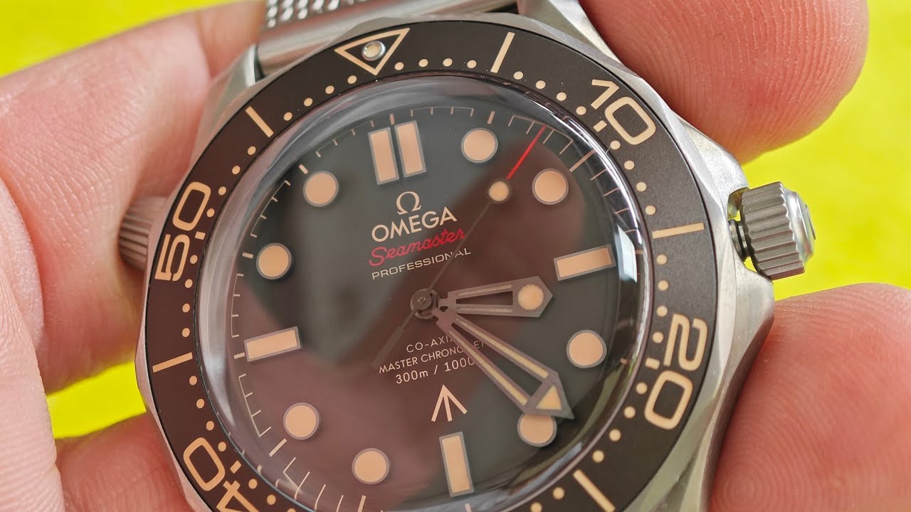 NO TIME TO DIE 007 BY OMEGA SEAMASTER 1ในตัวตำนาน CO AXIAL MOVEMENT สังเกตุแท้ ต่างตรงไหนบ้าง