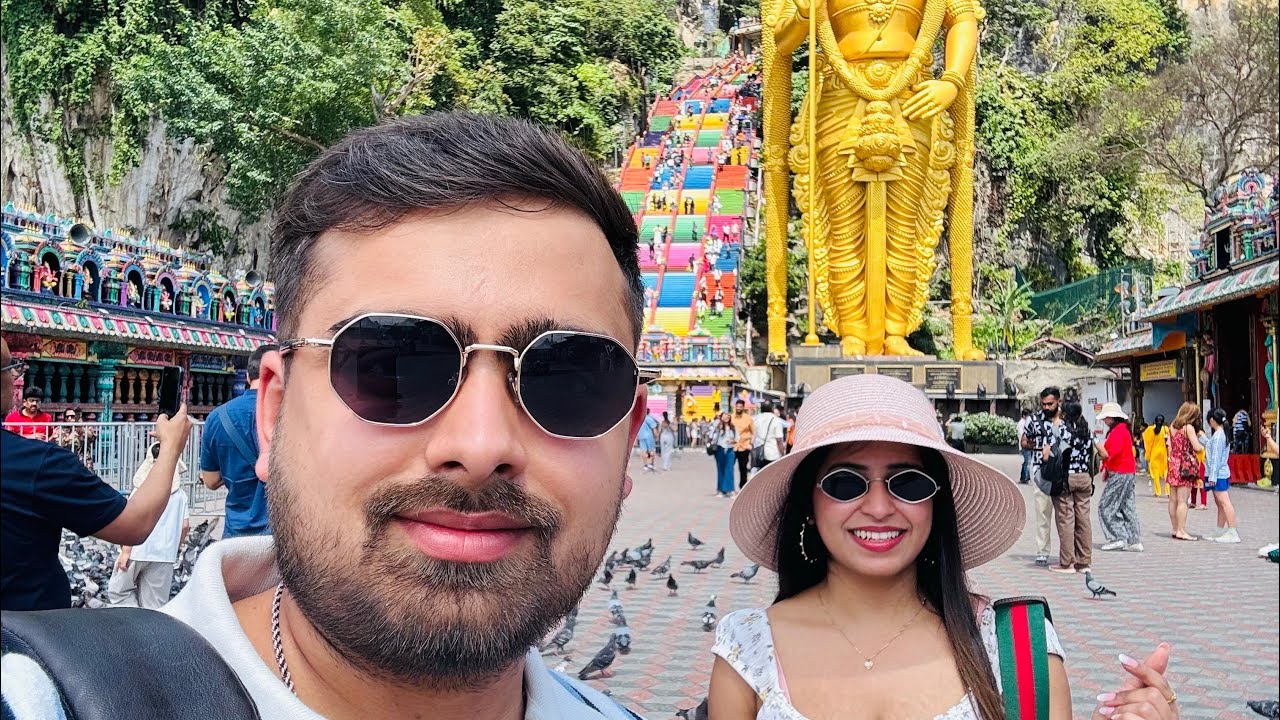 KL Travel Vlog 🇲🇾 | Batu Caves + Bukit Bintang Market + Local Street Life