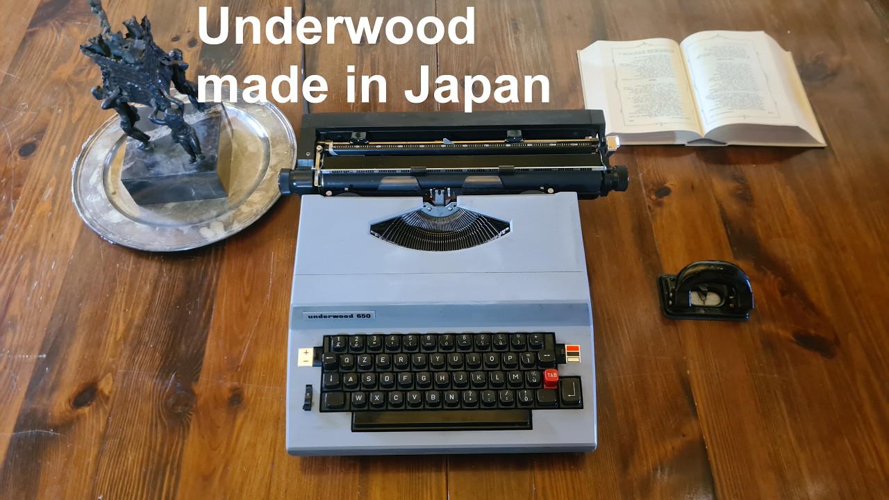 Пишущая машинка Underwood 650, Olivetti, Япония