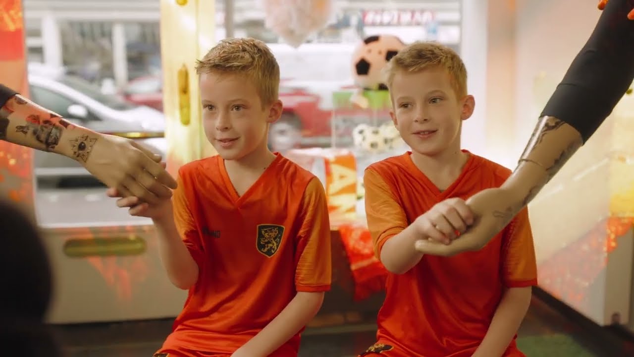 FYNN en STEYN 💙 | Als spelersmascotte een wedstrijd van Oranje beleven 💫 | Make-A-Wish Nederland