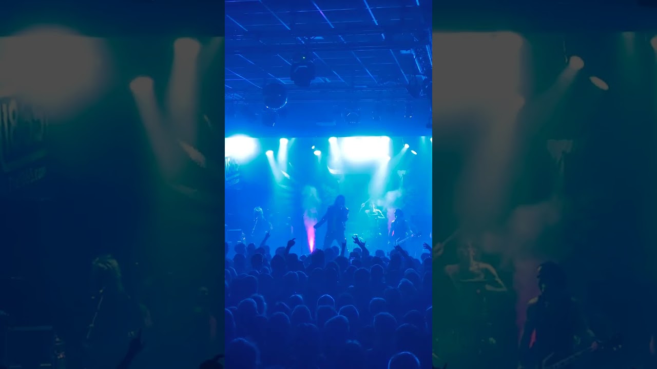 Fozzy - I Still burn - live at the 1865