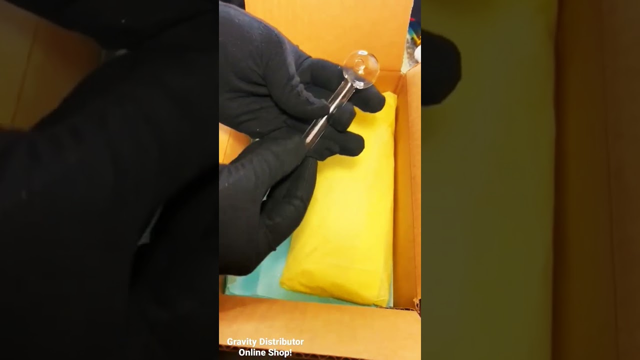 Valentine Love Bong Box #unboxing #beauty #glassart #vairal #valentinesday #gift #love #fyp #stoners