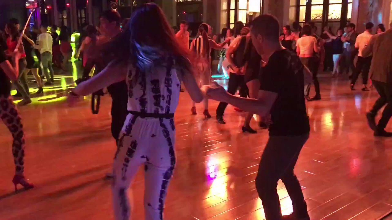 Brenda Liew and Oliver Pineda Social dancing at the Chengdu Latin Festival 2017