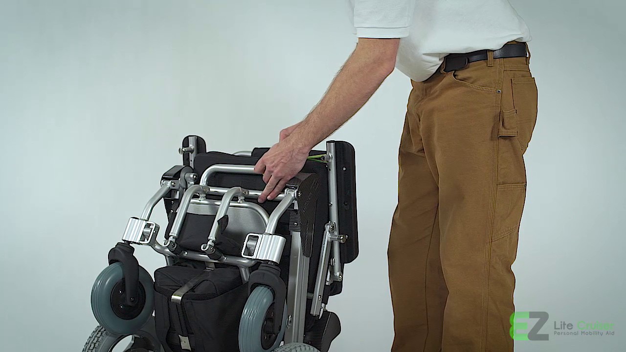 EZ DX12 GEN 19 Folding & Unfolding the Chair