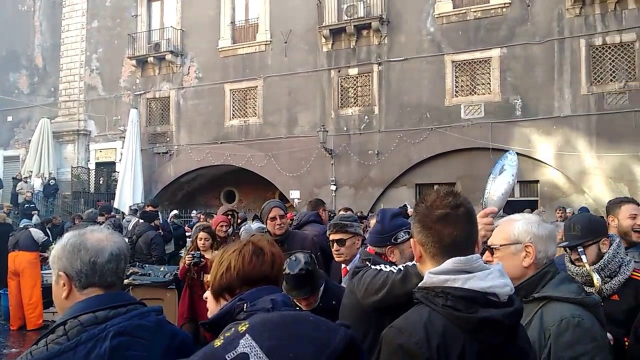 Peschiera di Catania. Con banda in onore a s.agata