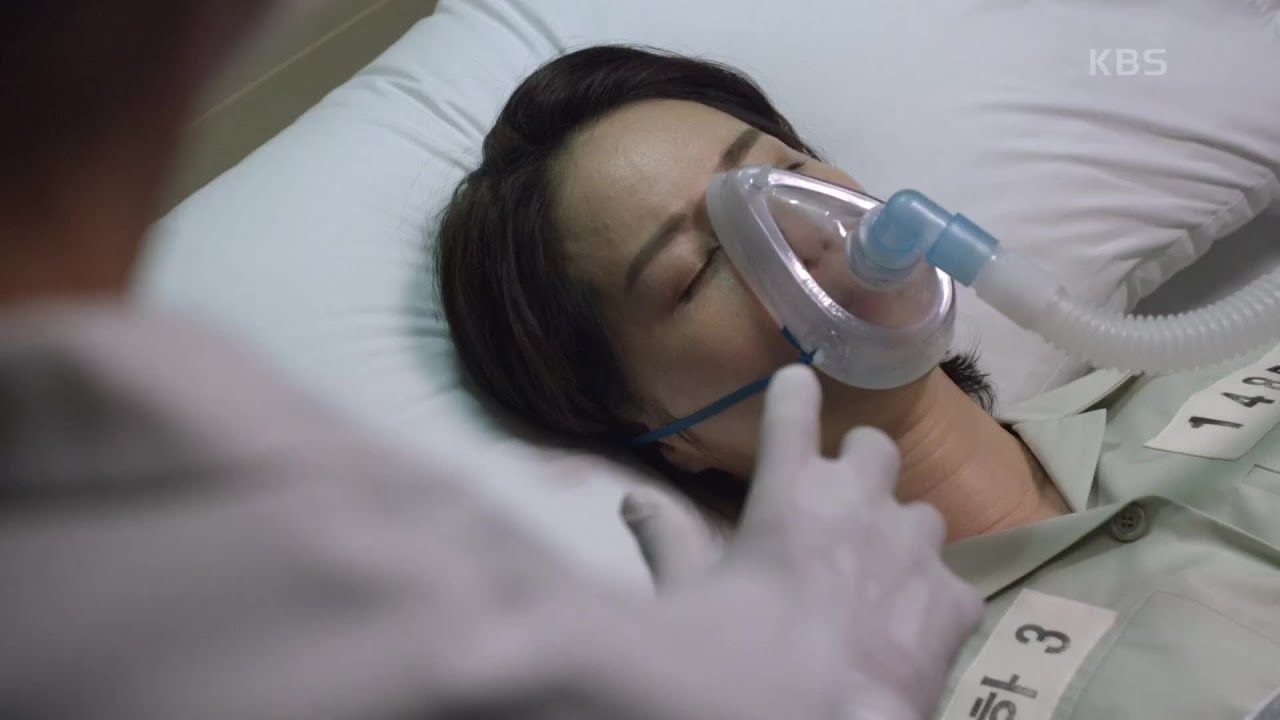 양미경의 산소마스크로 손을 뻗는 이정용...! 숨을 거두고 마는데... [비밀의 남자] | KBS 200930 방송