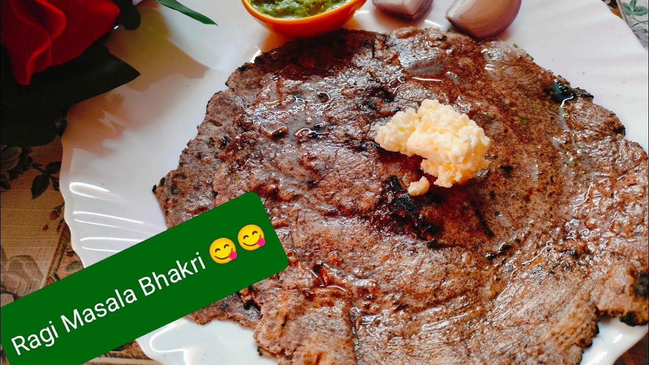 नाचणी भाकरी रेसिपी | glutenfree masala roti| bhakri| milet recipe how to make milet roti 