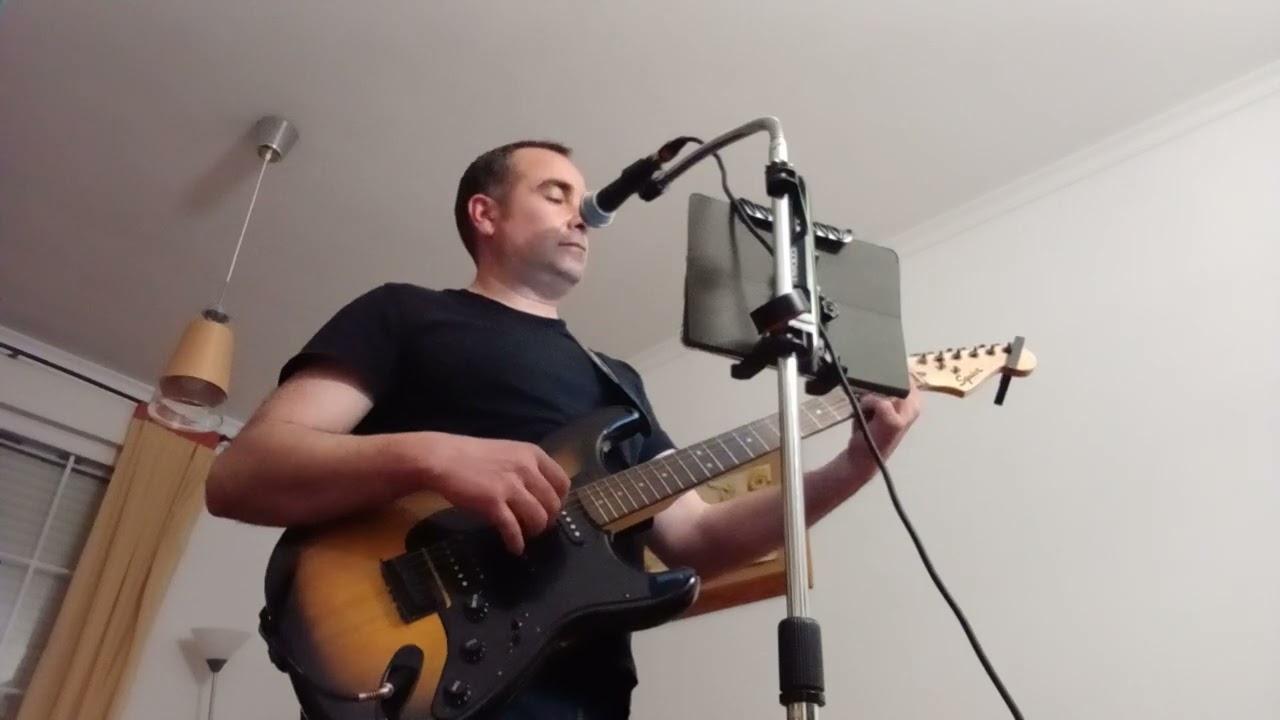 versión de Canción Para Nadie. De Izal.