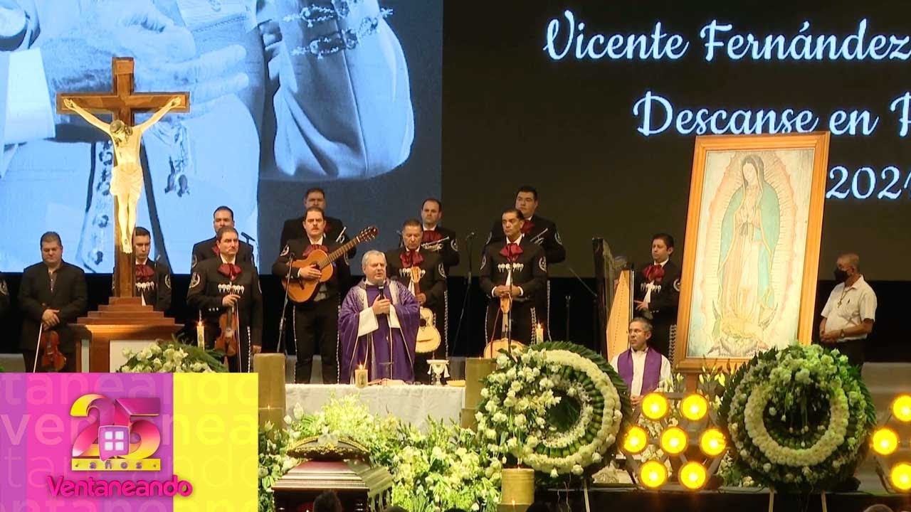 Todo lo que sucedió durante la misa para despedir al gran Vicente Fernández. | Ventaneando
