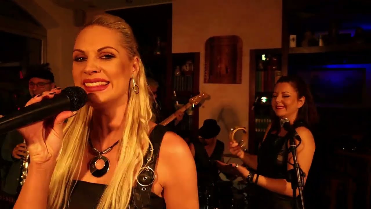 Nevena Paripović & AlgoRitam - Čaje Šukarije LIVE
