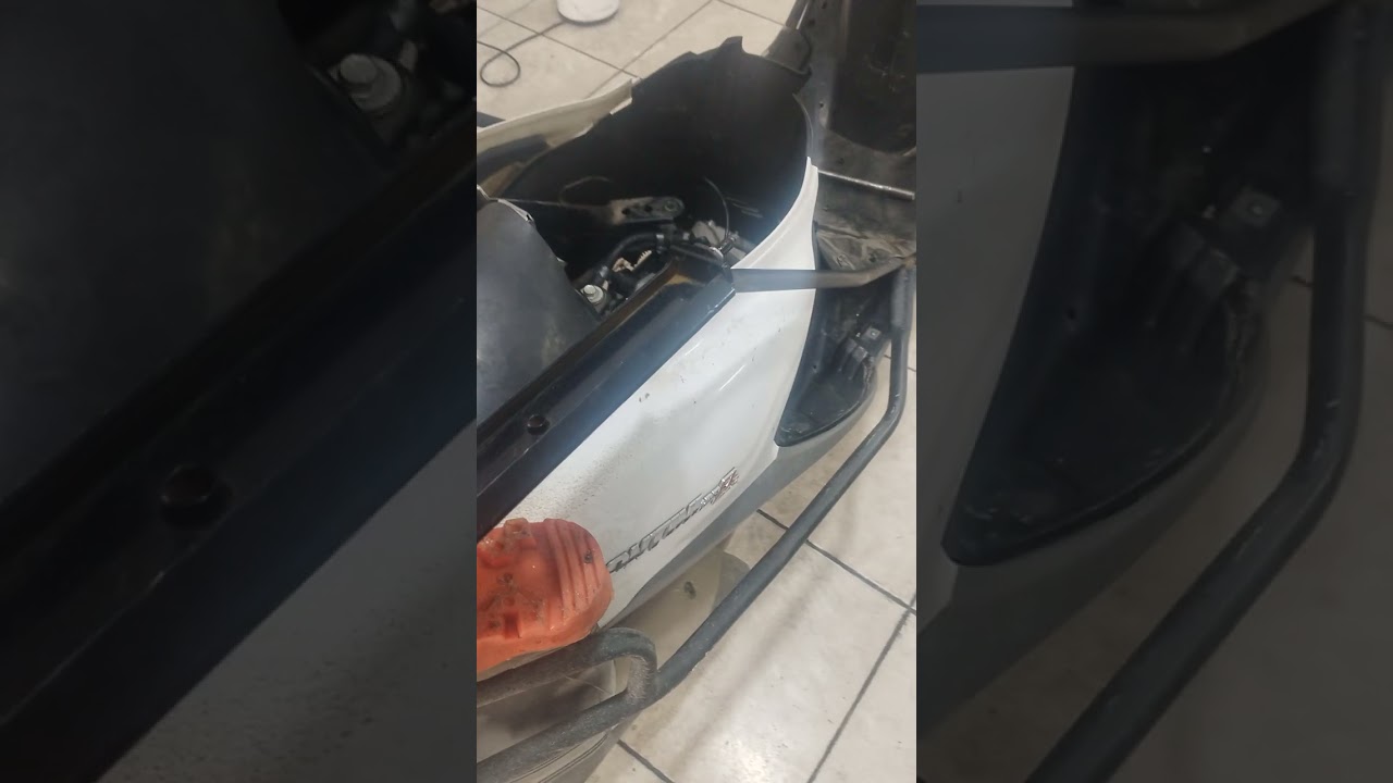 spontini 125 benzin akıtıyor enjektör Tepesi kırılmış neden kırılmış izleyin...