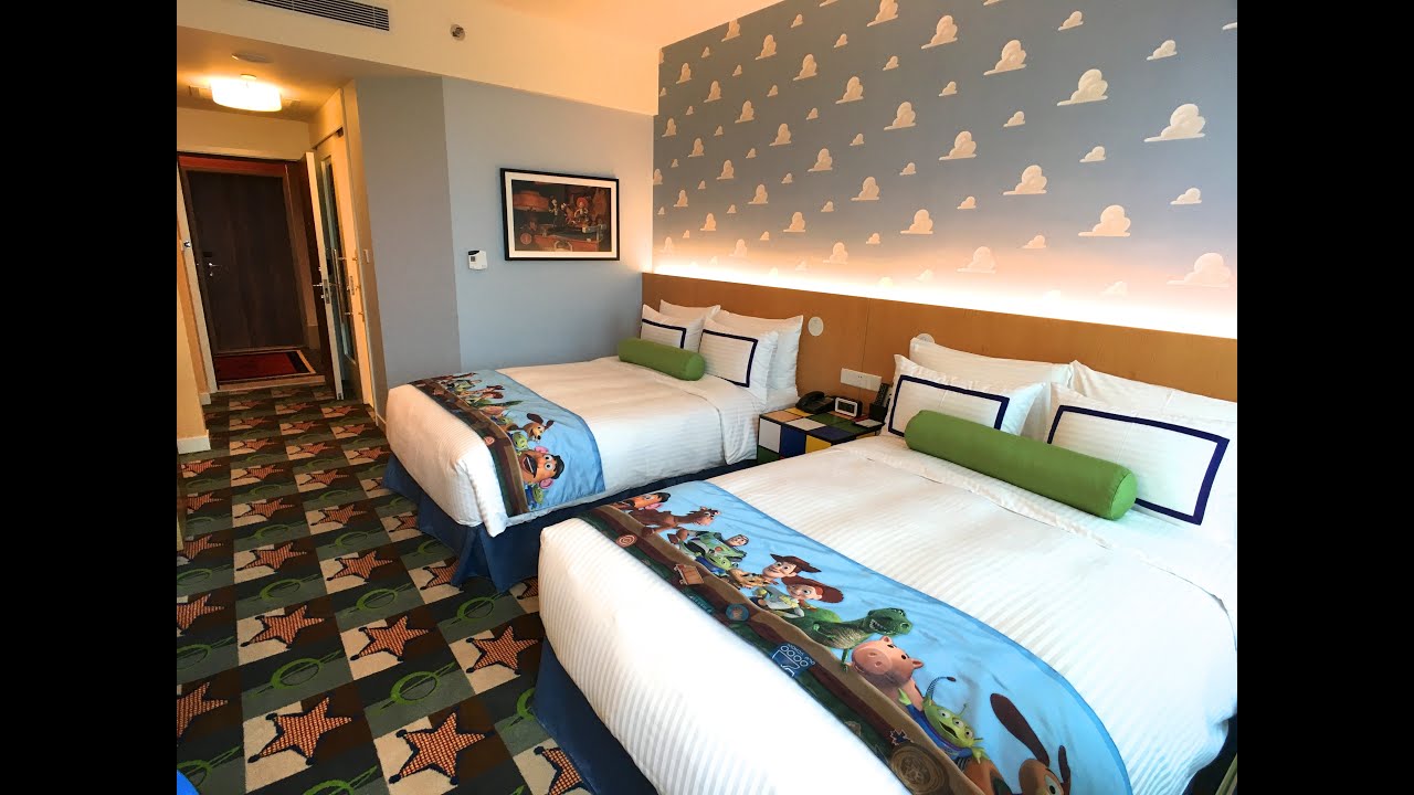Shanghai Disneyland: Toy Story Hotel // 4K Room Tour