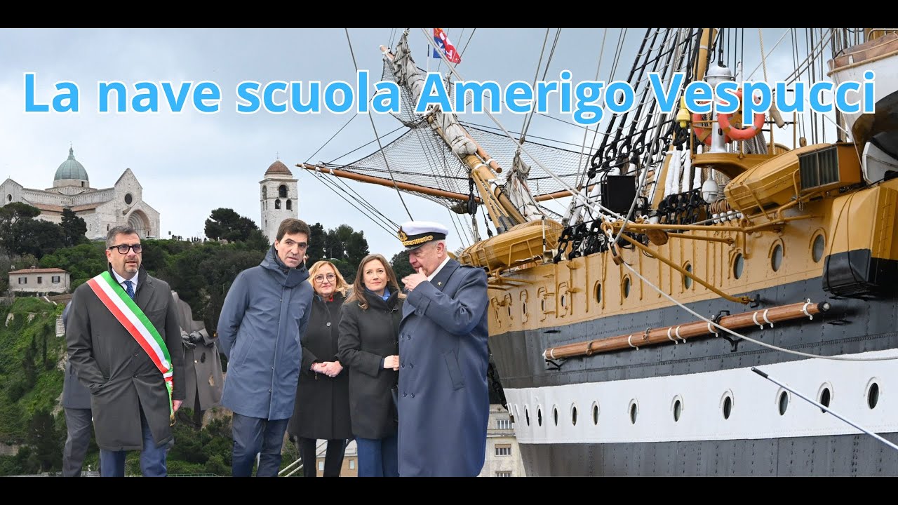 L’Amerigo Vespucci al porto di Ancona