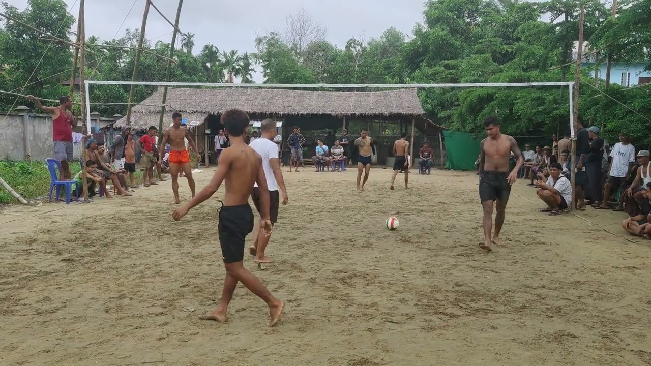 ကိုင်ပေါက်နဲ့အသန့် ငတင့်vsကိုကိုလေး