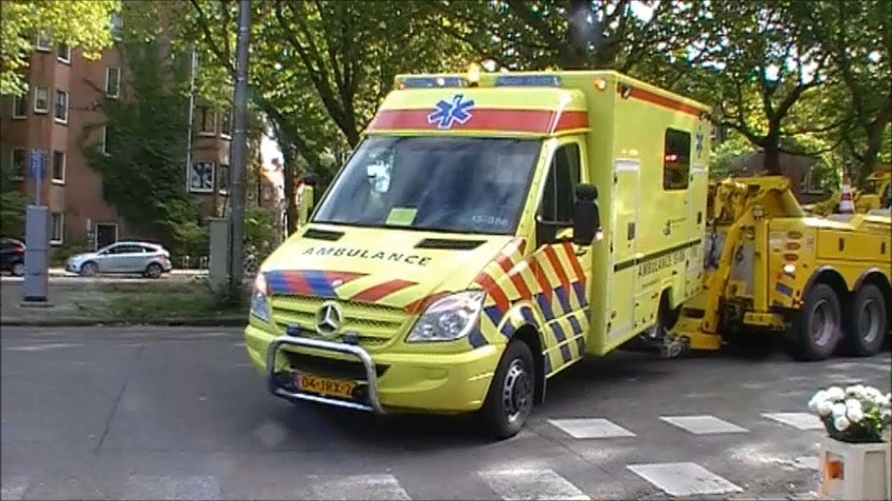 SCU 13-386 per takelwagen naar post Karperweg.