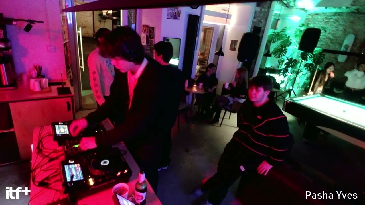 Itf+ Corner coffee spot  w/ Pasha Yves