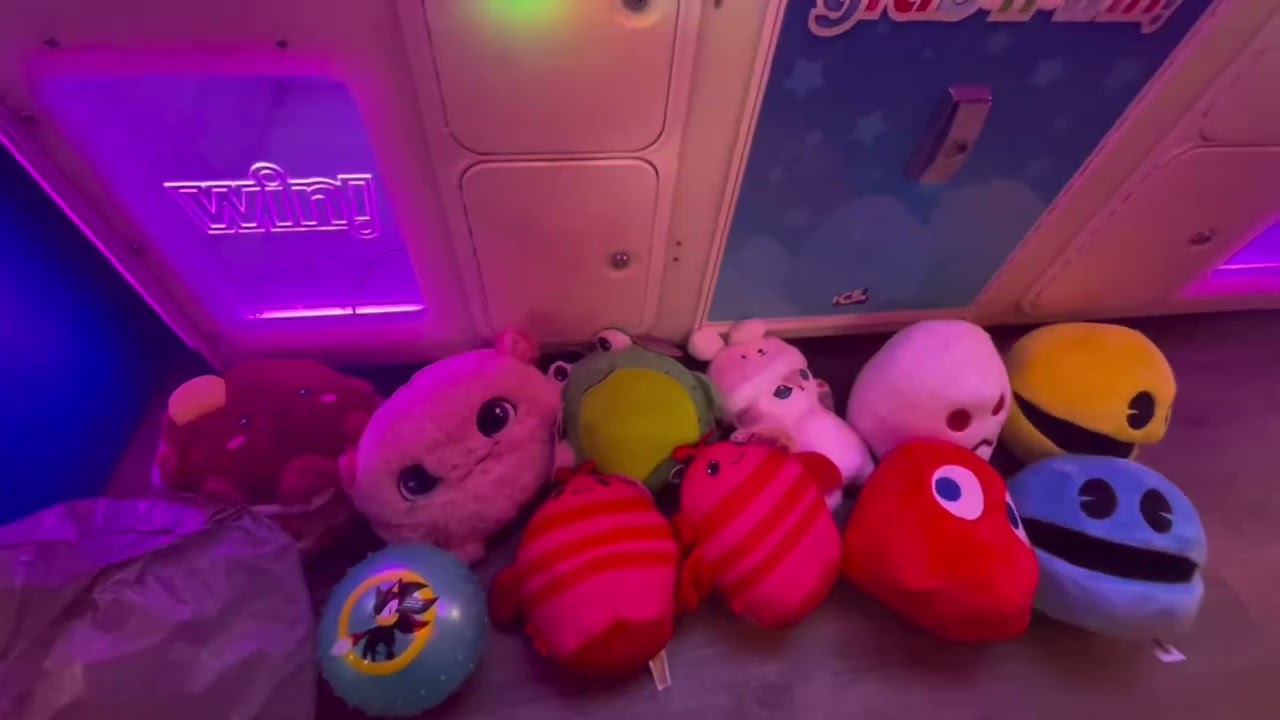 4 Pac-Man Claw Machine Wins!