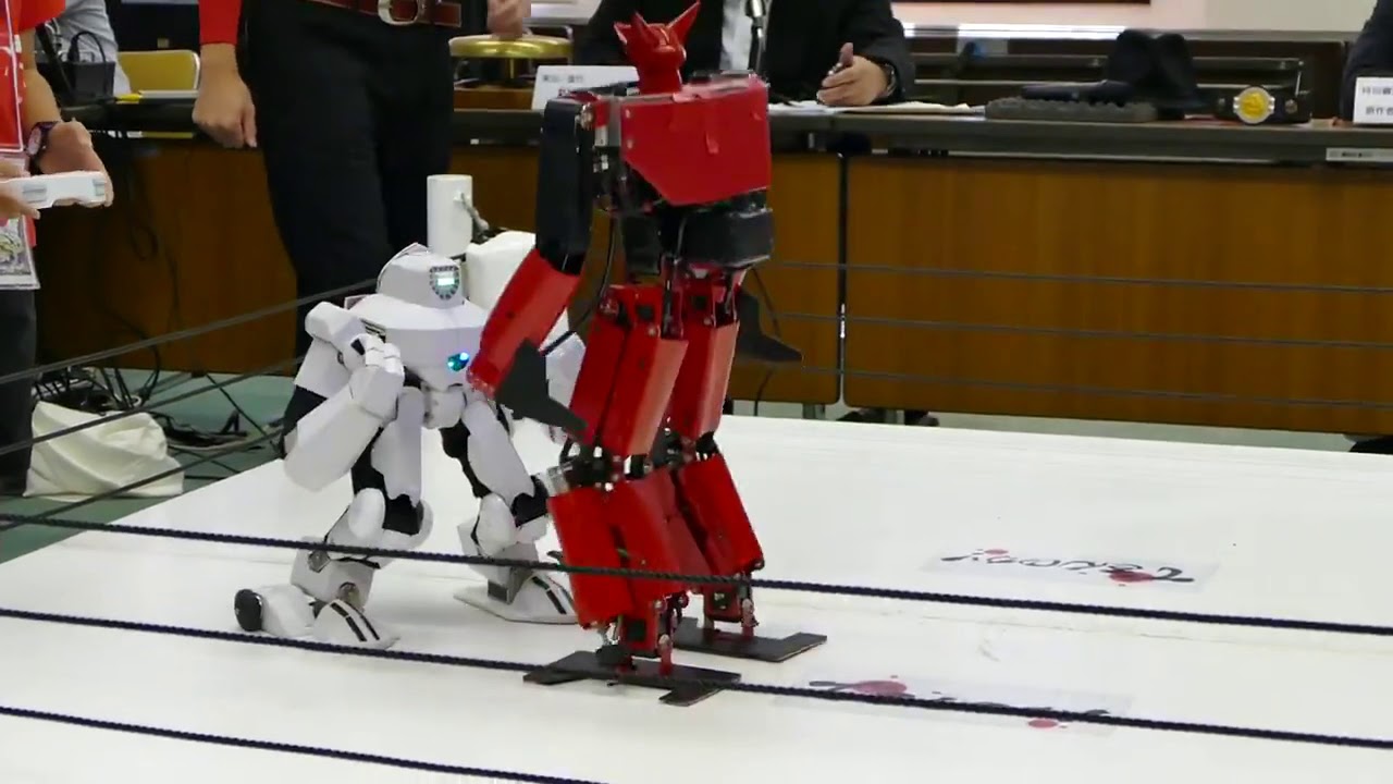 Robot Wrestling In Asia! Fighting Robots!