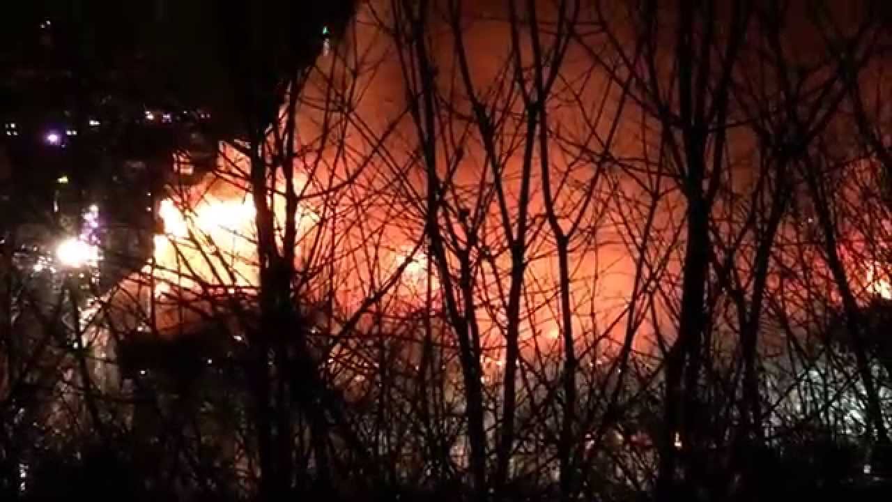 OVER 35 FIRE DEPARTMENTS BATTLING MASSIVE 7 ALARM INFERNO AT THE AVALON APT. COMPLEX IN NEW JERSEY.