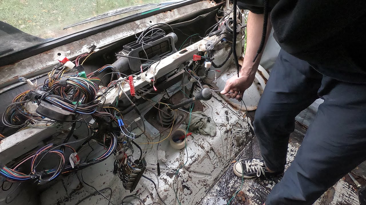 TALBOT EXPRESS WIRING LOOM REMOVAL