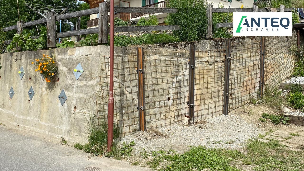 Stabilisation d'un mur de soutènement fissuré