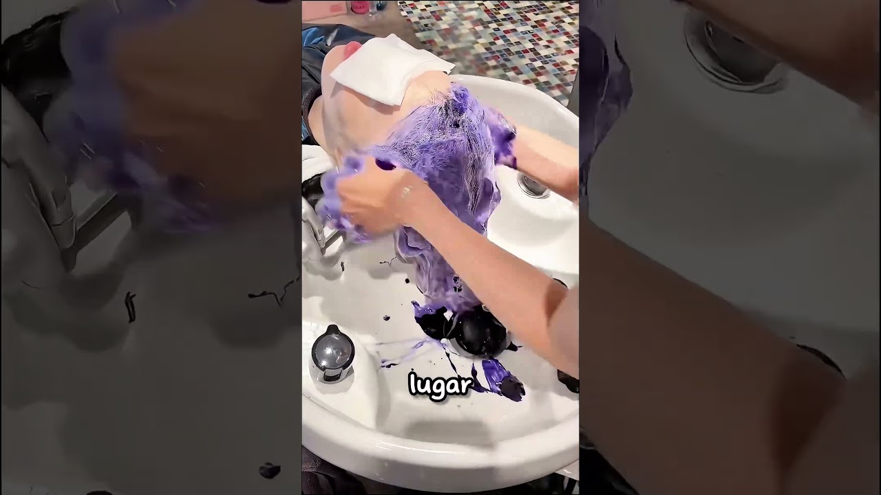 Casi Le Arruina El Pelo A Una Clienta