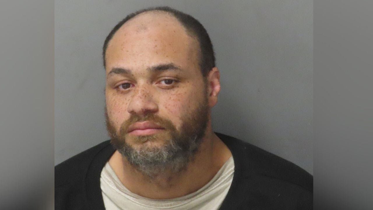 Man accused of shooting his girlfriend, her daughter and setting their home on fire