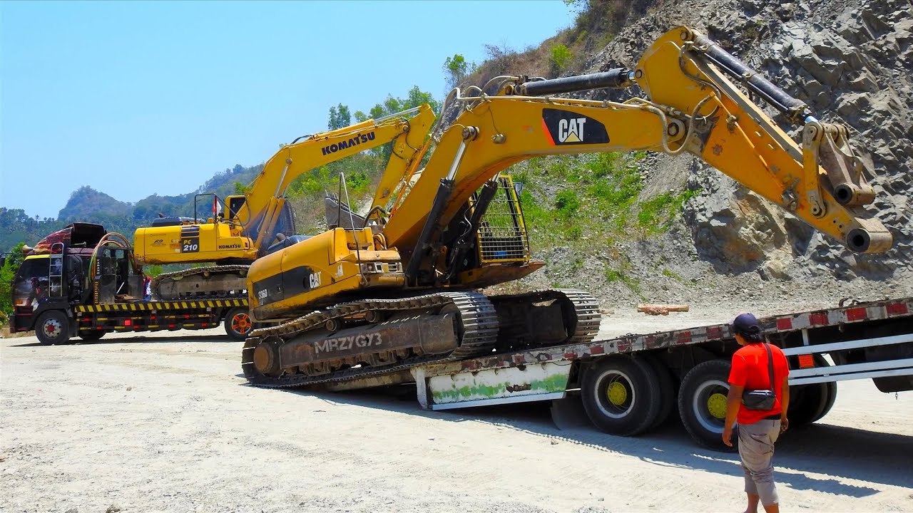 CAT 336D Komatsu PC210 Kobelco SK200 Excavator Transport Self Loader Trucks