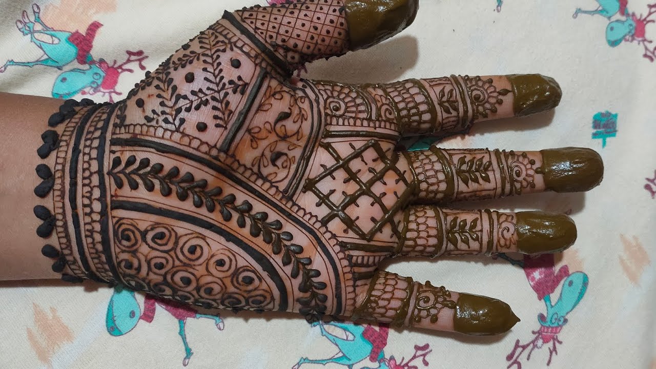 Beutiful short front hand mehndi design ❤️