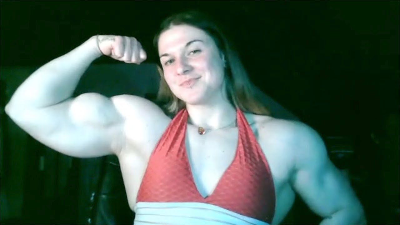 Gabriela Hejna Massive Biceps