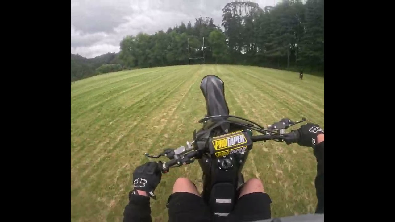 dirtbikes roaming kawerau