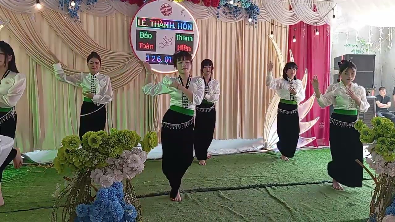 CHÚC MỪNG ĐÁM CƯỚI BẢO TOÀN -THANH HIỀN BẠN CHỌN MƯỜNG BÚ Ạ 