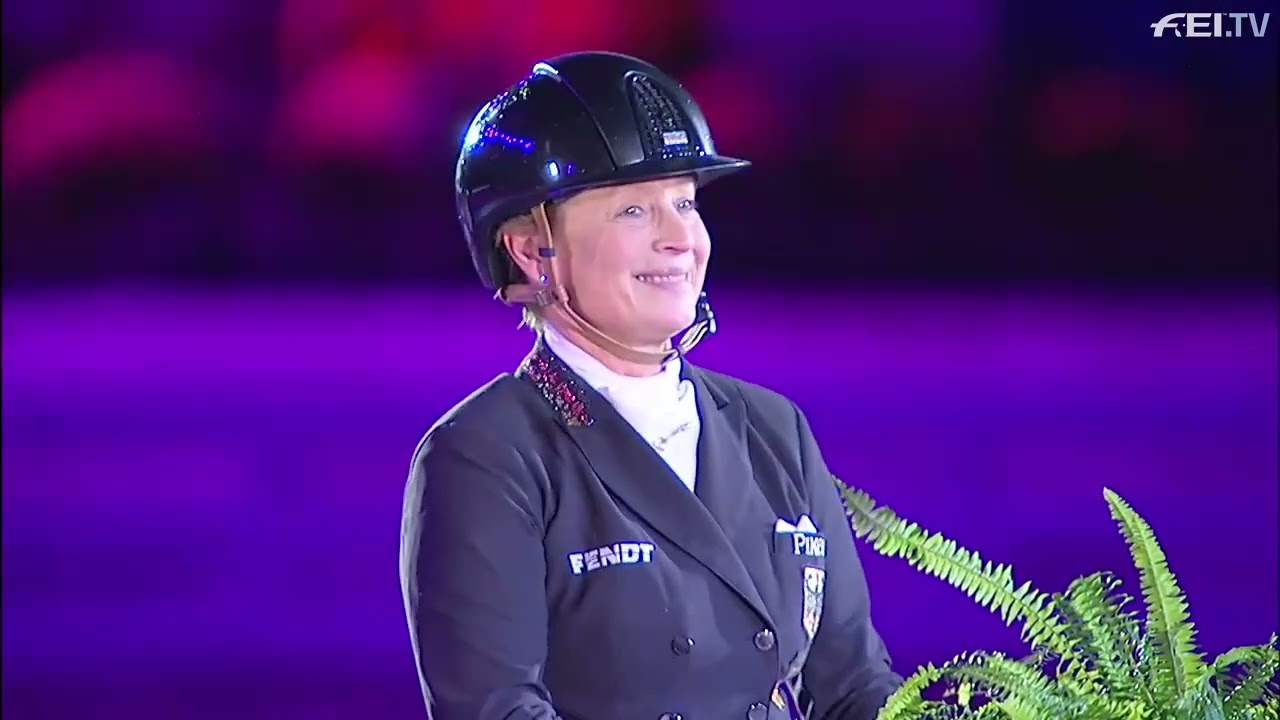 Siegerehrung FEI Dressage World Cup™ 2023/2024