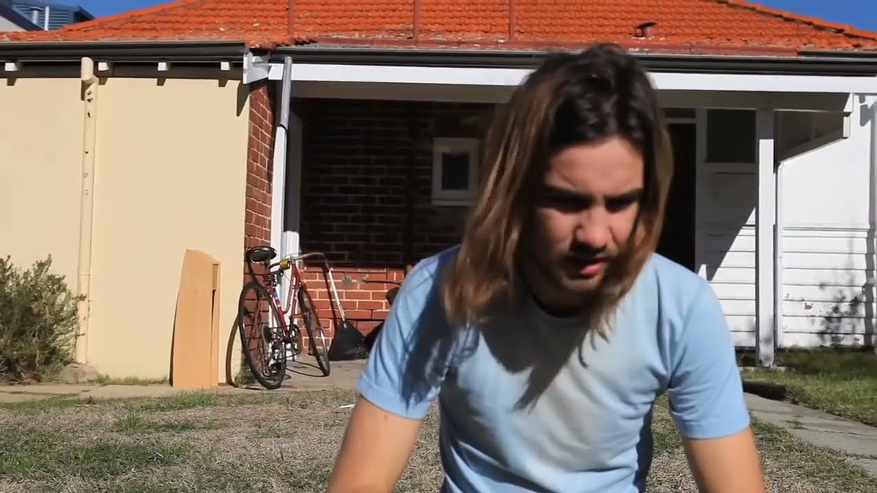 Tame Impala ( Documental - Lonerism )