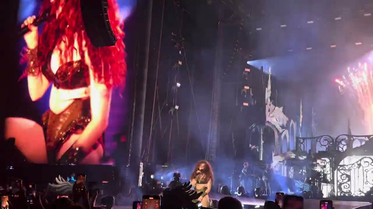 Chappell Roan - Good Luck, Babe! | LA N2 | Live @Brookside at the Rose Bowl, Pasadena, CA 10/11/2025