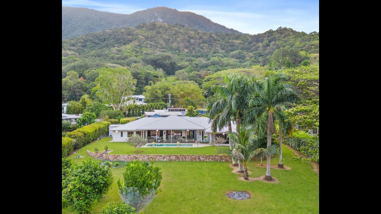 Luxury Acreage Living in Redlynch Rise
