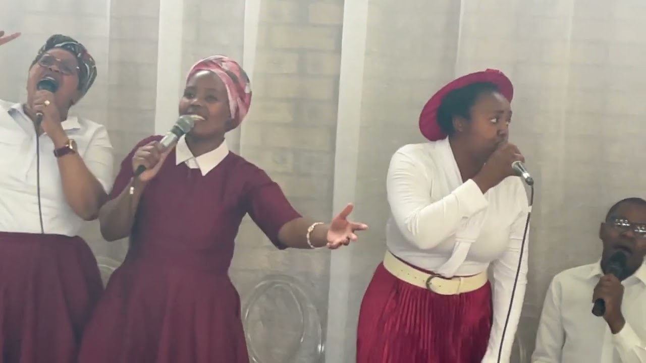 Worship Song: Wozani Sihambe, Siye Zulwini
