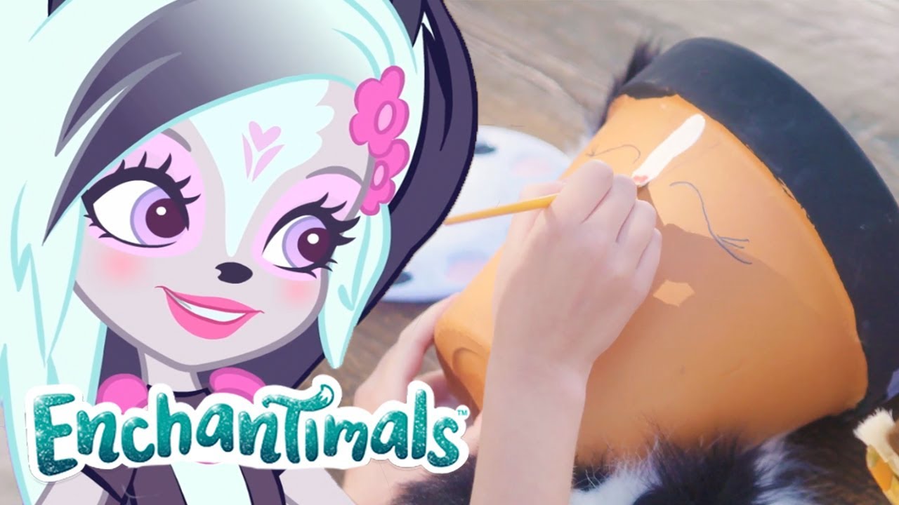 ENCHANTIMALS | ADVENTURES IN WONDERWOOD EPISODE | Make Sage & Caper Flower Pots | Videos For Kids