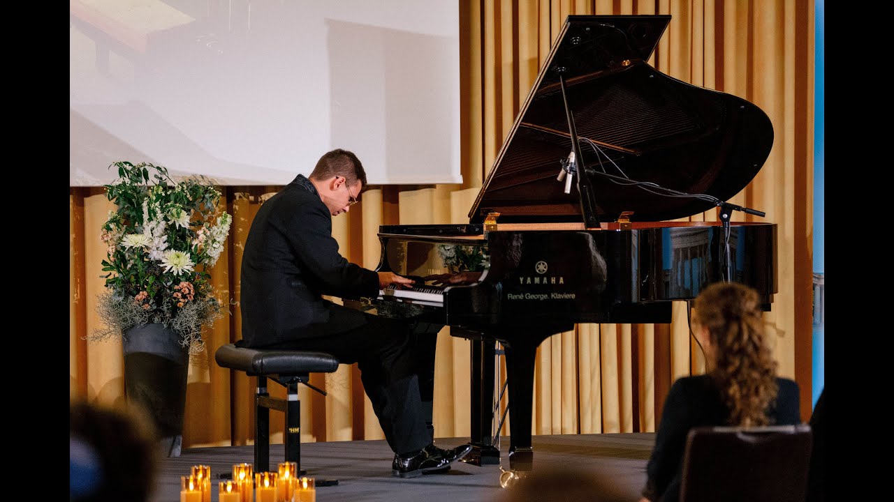 Fr&eacute;d&eacute;ric Chopin: Nocturne in C sharp Minor - played by P&eacute;ter M&eacute;ri - Live at Israel Summit 2023