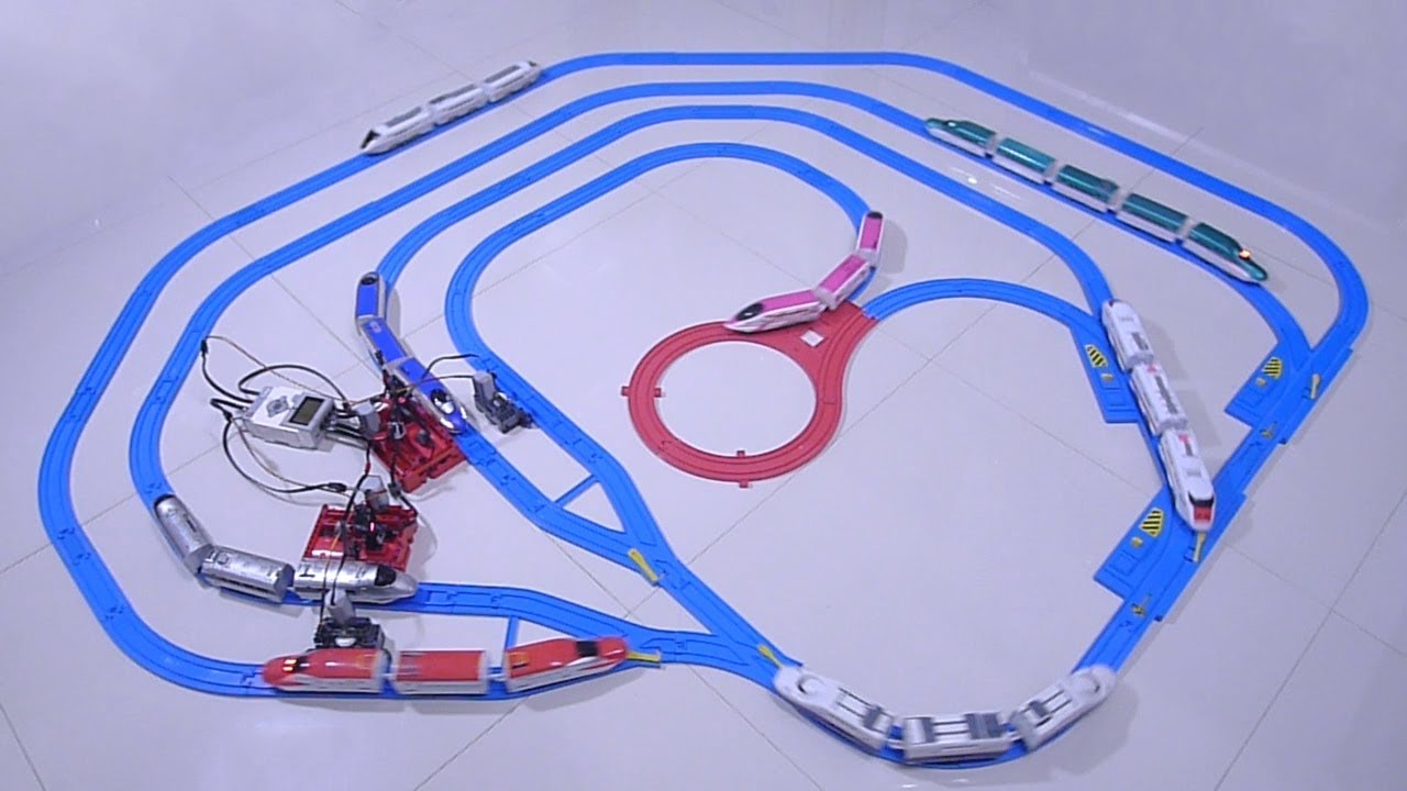 LEGO EV3 Plarail (プラレール / 多美鐵路) Automatic Train Control Part 2: Interlocking
