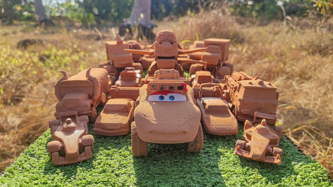 Clean up muddy minicars & disney car convoys! Play in the garden