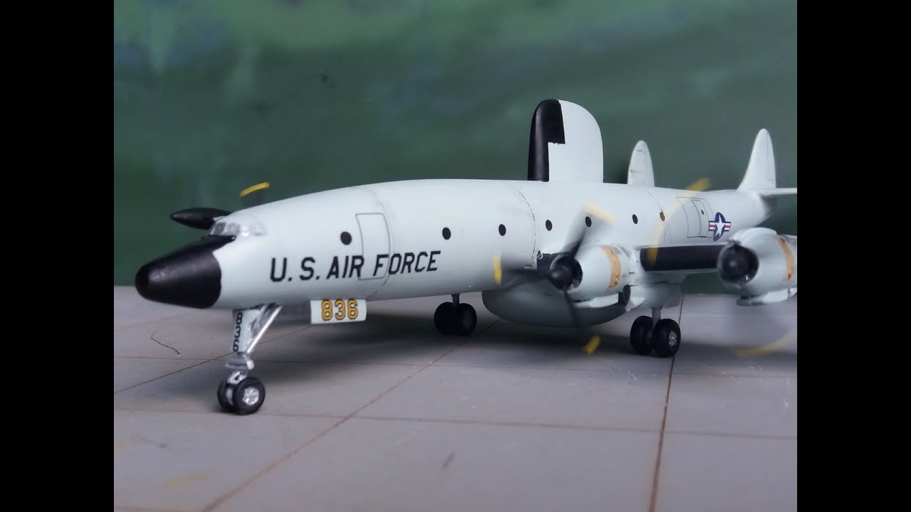 Academy 1/144 USAF EC-121 Warning Star