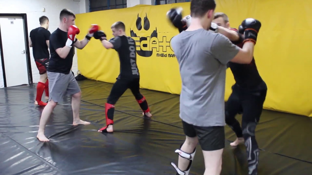 Kickboxing For Beginners In Manchester - Kickboxing Fundamentals Class Predators