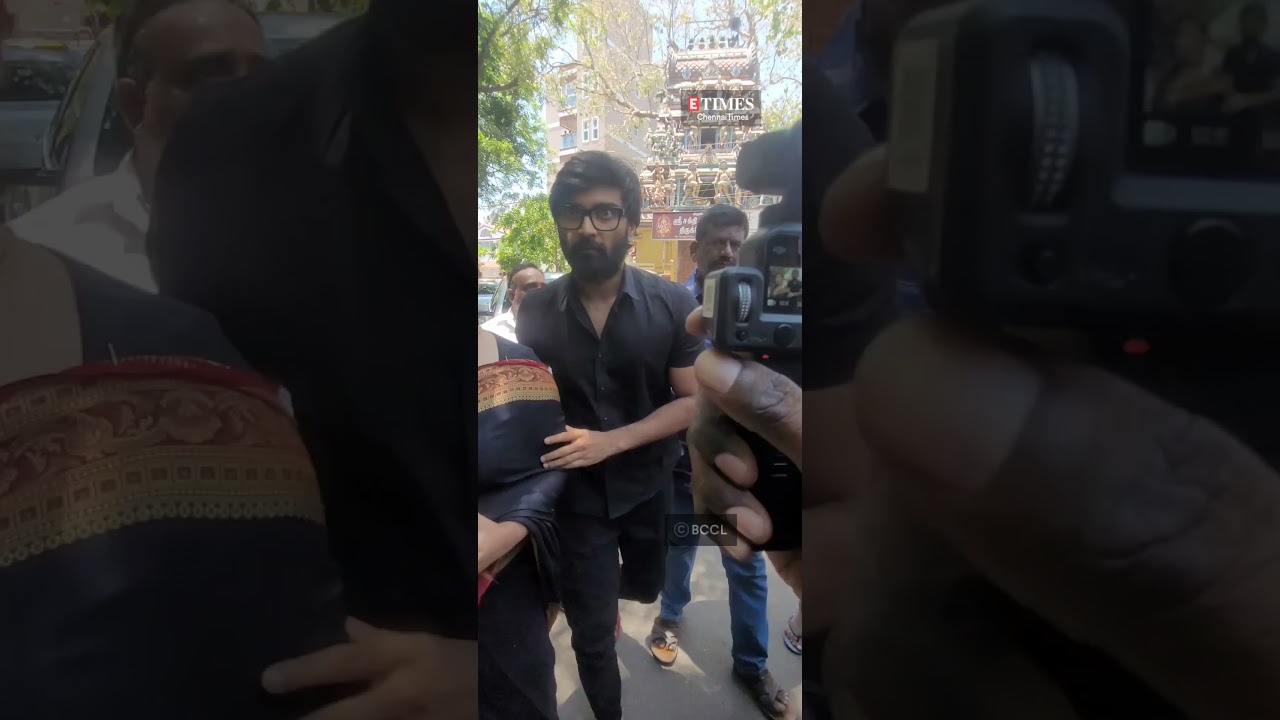 Actor #Atharva pays his last respects to actor #DanielBalaji, who is his father #Murali's cousin