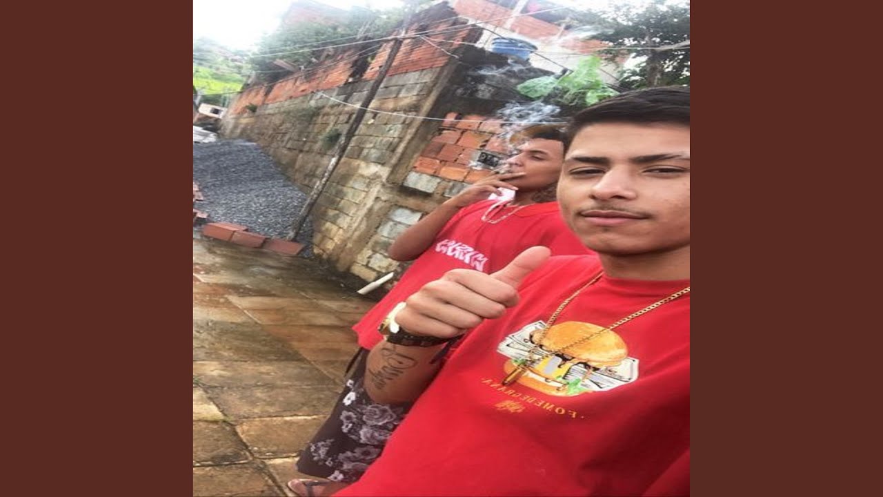 DIFERENTE DE TODOS QUE ELAS JA VIRAM